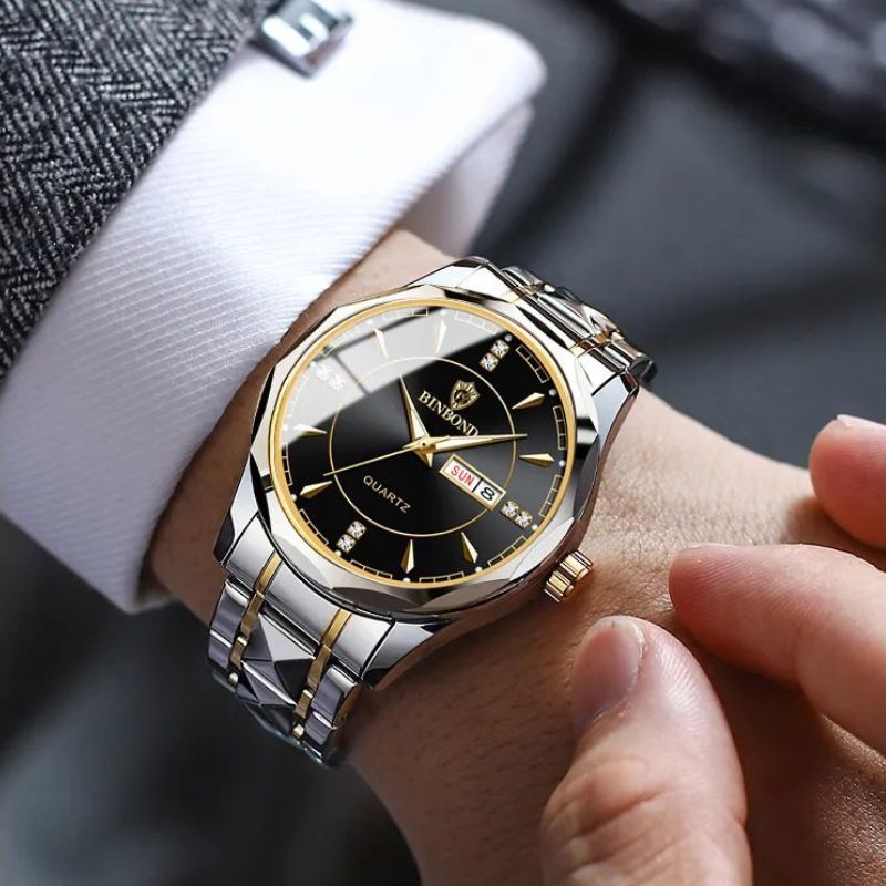 BOND - Elegant Half-Moon Design