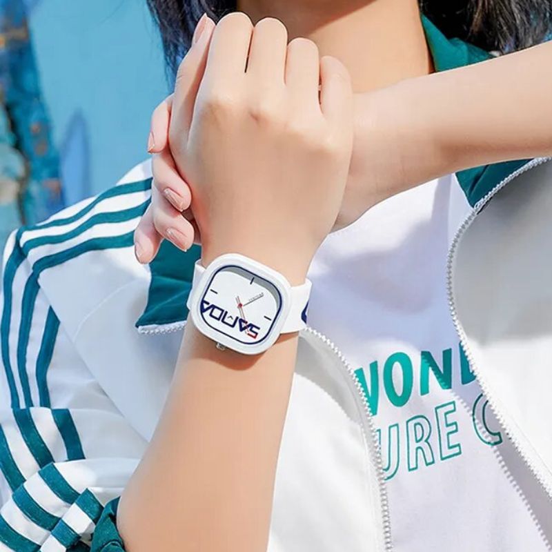 SANDA - Hemlock: Embrace the Elegance of Nature